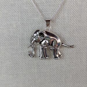 Charming Silver Elephant Pendant Necklace